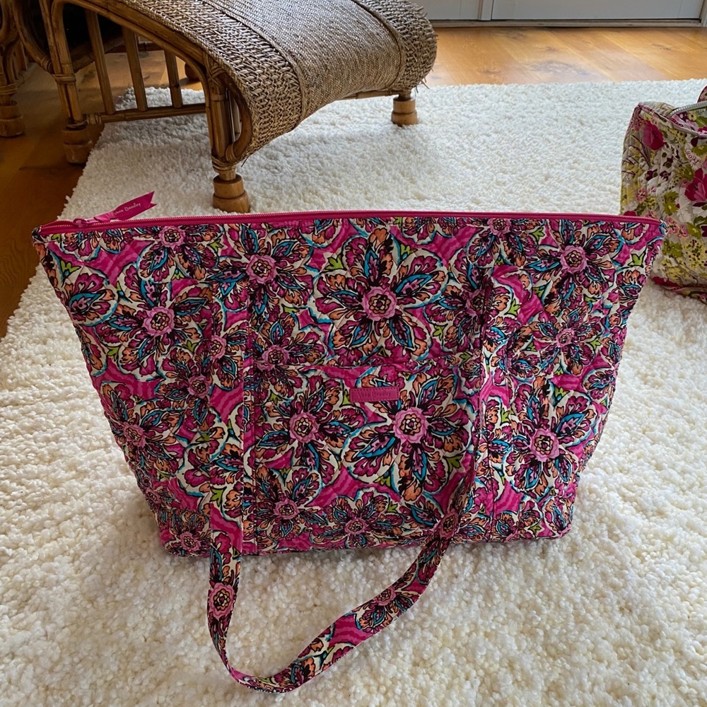 Vera Bradley on the go bag